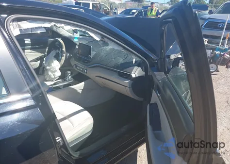 2021 Nissan Altima Sv Fwd z USA, uszkodzony, nr VIN 1N4BL4DV4MN344135